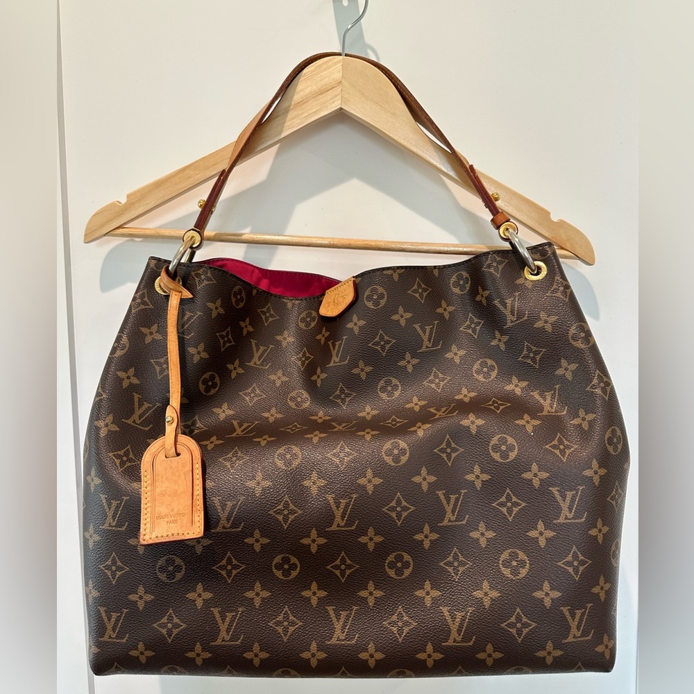 *MAKE OFFER* Louis Vuitton Graceful MM. Current website retail $1,890
